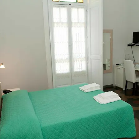 Vittoria 3*